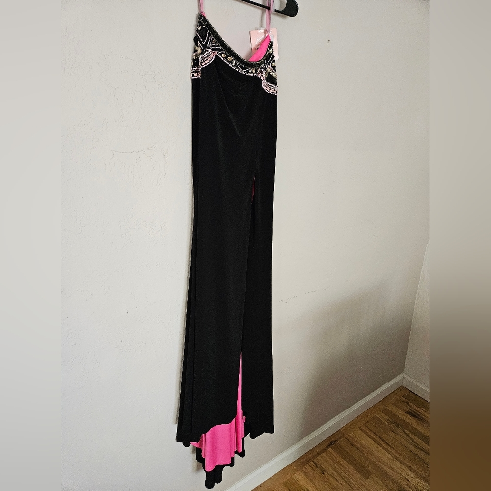 Blush Prom by Alexia strapless dress, black/pink w/ beaded detail, size 8